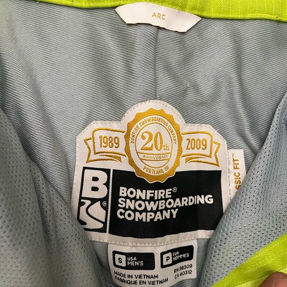 Snow pants - Picture 2 of 2